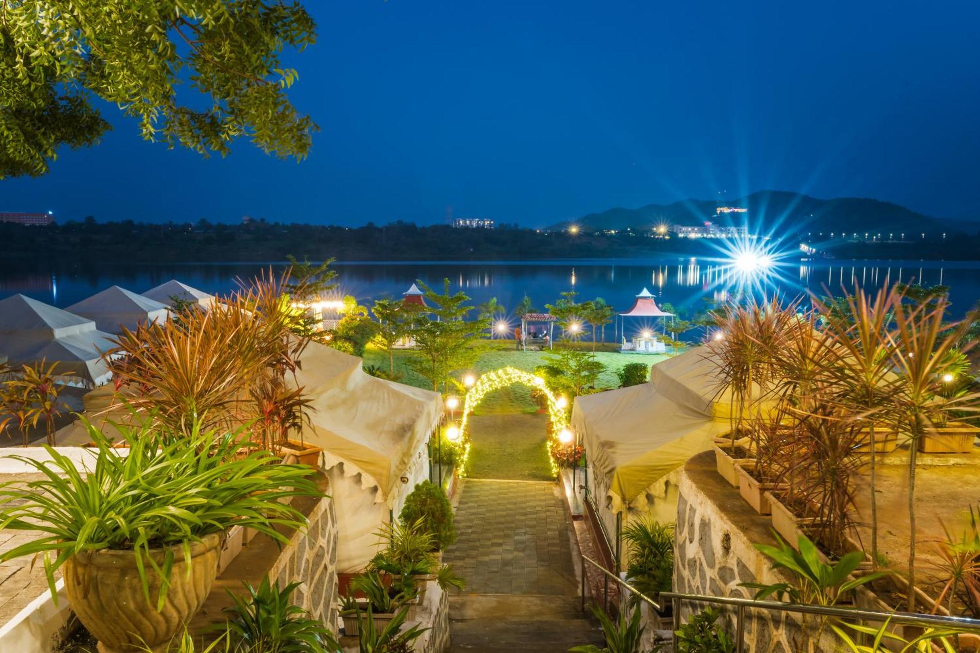 Riverview Tent Resort Kevadia Exterior photo