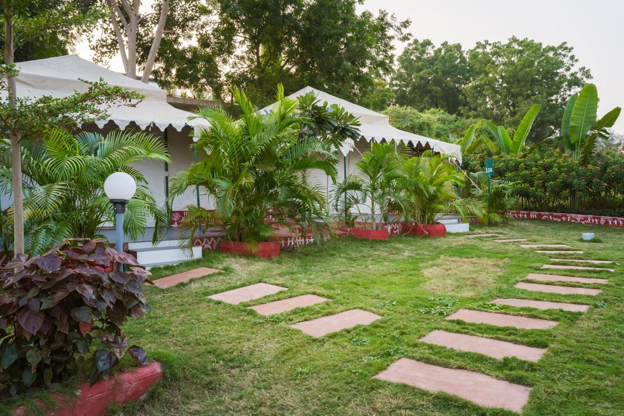 Riverview Tent Resort Kevadia Exterior photo